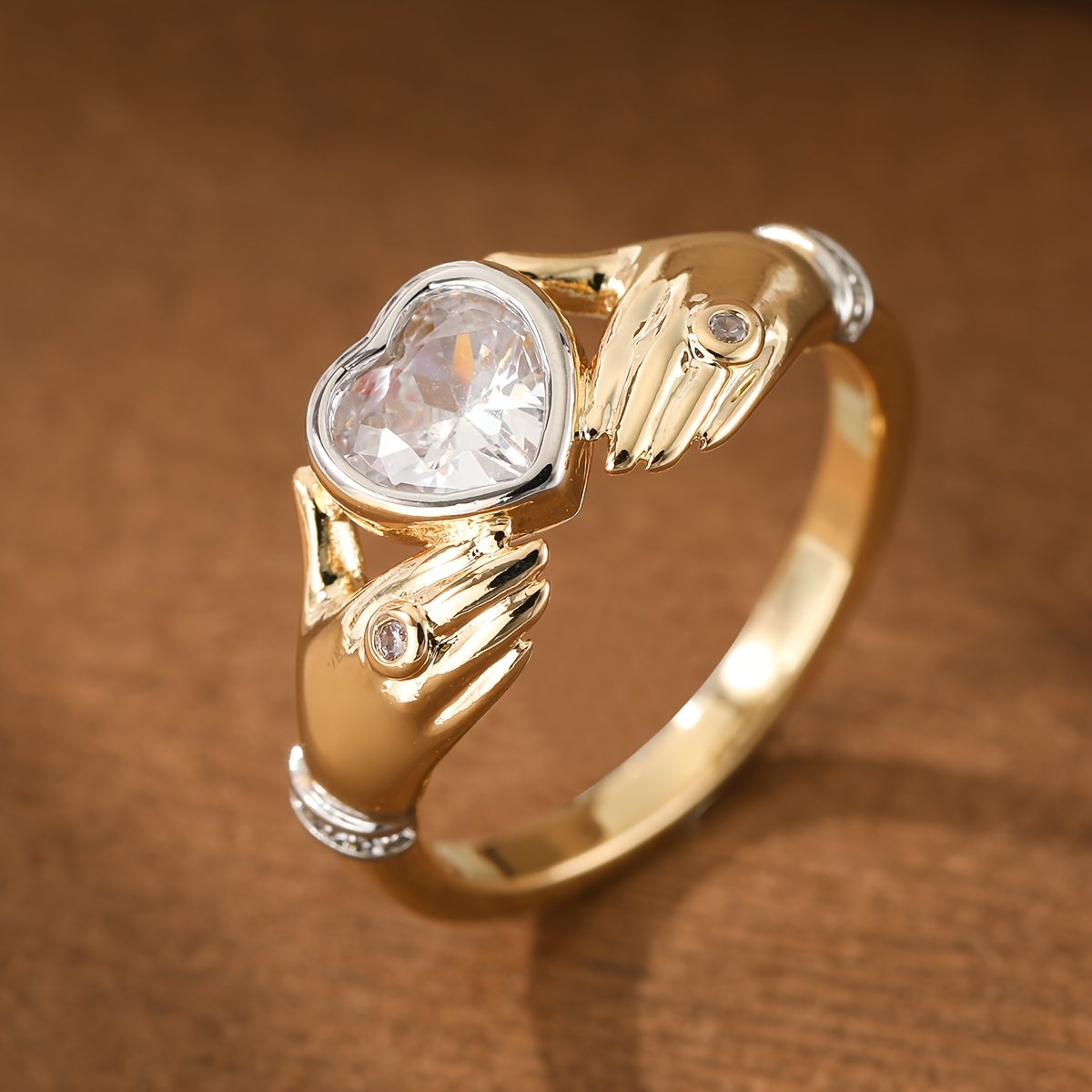 Women's Retro Heart-Cut Synthetic Zirconia Ring, Romantic Gift